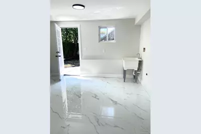 232 Nassau Avenue, Freeport, NY 11520 - Photo 17