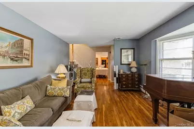 635 Hempstead Avenue, West Hempstead, NY 11552 - Photo 3
