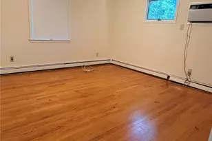 7 Dickinson Ave, East Northport, NY 11731 - Photo 11