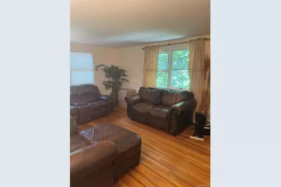 7 Dickinson Avenue, East Northport, NY 11731 - Photo 3