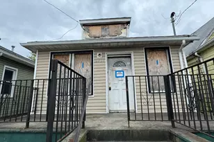 69-39 Elizabeth Ave, Arverne, NY 11692 - Photo 1