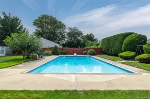 27 Beverly Rd, Farmingdale, NY 11735 - Photo 29