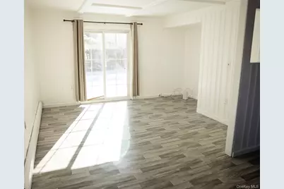 130 Balsam Lane, Levittown, NY 11756 - Photo 9