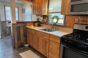 1529 Carl Ave, Holbrook, NY 11741 - Photo 5