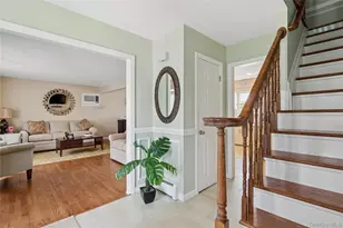 7 Mark Ln, Farmingville, NY 11738 - Photo 9