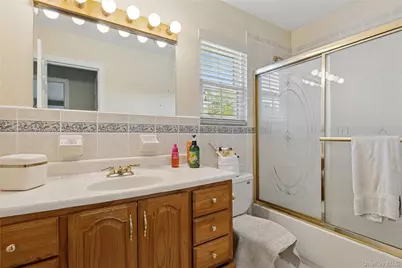 7 Mark Lane, Farmingville, NY 11738 - Photo 15