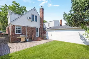 15 Stewart Ave, Garden City, NY 11530 - Photo 9