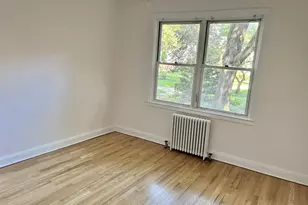 3 Edwards St, Roslyn Heights, NY 11577 - Photo 7