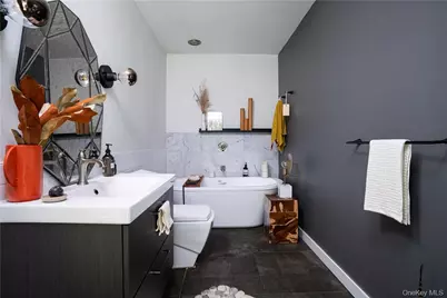 185 Tweed Boulevard, Nyack, NY 10960 - Photo 19