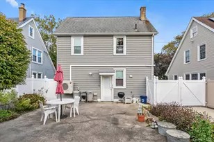 154 Park Ave, Williston Park, NY 11596 - Photo 19