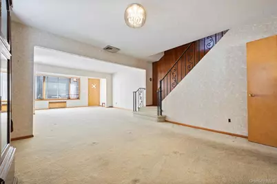 7214 72 Place, Glendale, NY 11385 - Photo 7