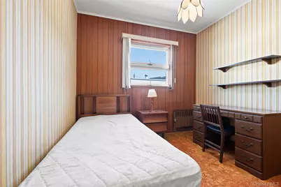 7214 72 Place, Glendale, NY 11385 - Photo 15