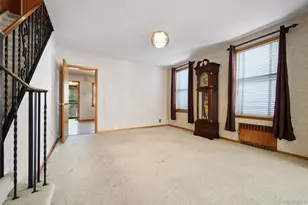 72-14 72nd Pl, Glendale, NY 11385 - Photo 5