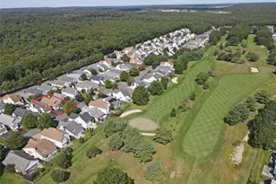 11 Ethan Cir, Middle Island, NY 11953 - Photo 7