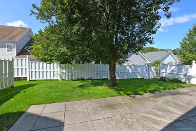 11 Ethan Circle, Middle Island, NY 11953 - Photo 45