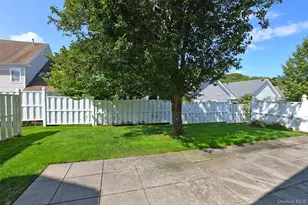 11 Ethan Cir, Middle Island, NY 11953 - Photo 45