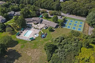 11 Ethan Cir, Middle Island, NY 11953 - Photo 9