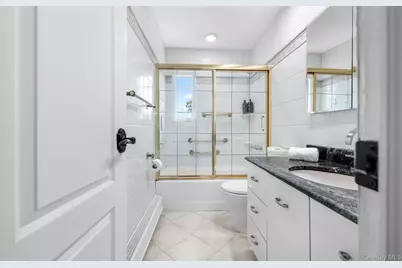 14 John Drive, Old Bethpage, NY 11804 - Photo 17