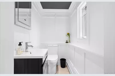 14 John Drive, Old Bethpage, NY 11804 - Photo 23