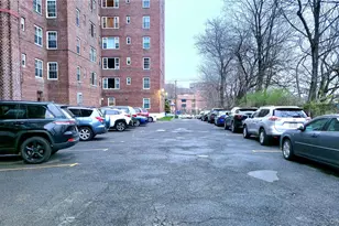 220 Pelham Rd, New Rochelle, NY 10805 - Photo 27