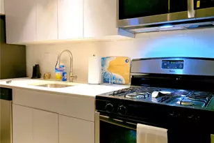 220 Pelham Rd, New Rochelle, NY 10805 - Photo 11