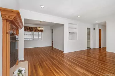 1459 Prospect Avenue, East Meadow, NY 11554 - Photo 11