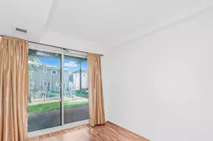 8 Gerri Ln, Yonkers, NY 10703 - Photo 17