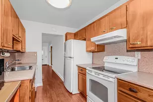 8 Gerri Ln, Yonkers, NY 10703 - Photo 7