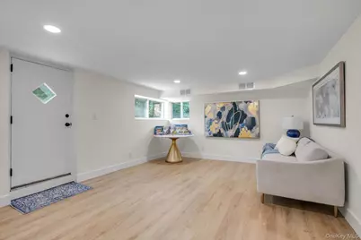 2001 Wellington Court, Westbury, NY 11590 - Photo 17