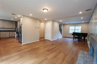 14 Hill Road, Saint James, NY 11780 - Photo 3