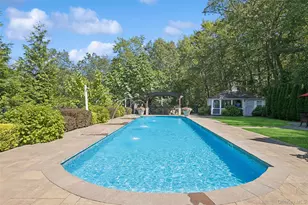 6 Hilltop Dr, Syosset, NY 11791 - Photo 41