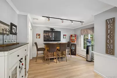 6 Hilltop Drive, Syosset, NY 11791 - Photo 19