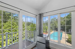 6 Hilltop Dr, Syosset, NY 11791 - Photo 35