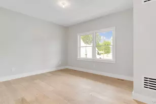 5 B Fanning Ave, Hampton Bays, NY 11946 - Photo 15