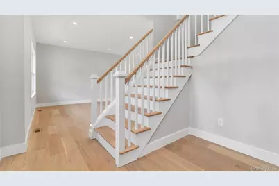 5B Fanning Avenue, Hampton Bays, NY 11946 - Photo 9