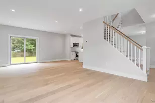 5 B Fanning Ave, Hampton Bays, NY 11946 - Photo 11