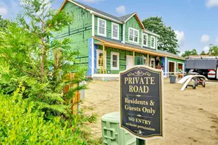 5 B Fanning Ave, Hampton Bays, NY 11946 - Photo 35