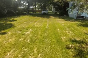 121 Woodland Dr, Mastic Beach, NY 11951 - Photo 9