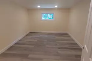 121 Woodland Dr, Mastic Beach, NY 11951 - Photo 7