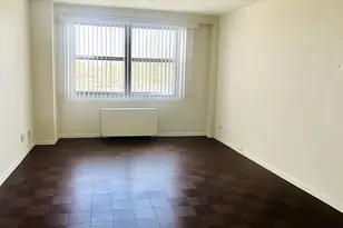 6120 Grand Central Pkwy, Forest Hills, NY 11375 - Photo 1