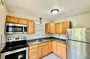 46 Sunset Cir, Bloomingburg, NY 12721 - Photo 3