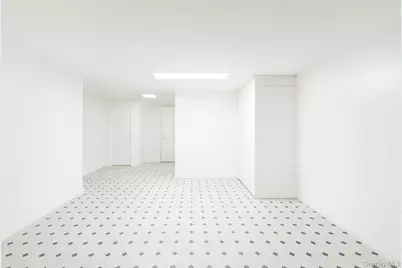 1570 Colden Avenue, Bronx, NY 10462 - Photo 11