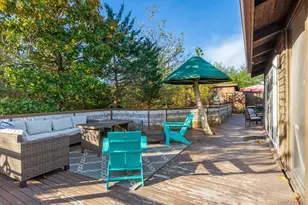 19 Crescent Ave, Seaview, NY 11770 - Photo 9