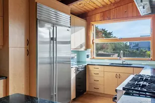 19 Crescent Ave, Seaview, NY 11770 - Photo 15