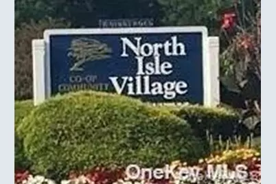 198 Pointe Circle North #198, Coram, NY 11727 - Photo 21