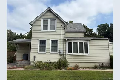 184 Mount Vernon Ave., Medford, NY 11763 - Photo 3