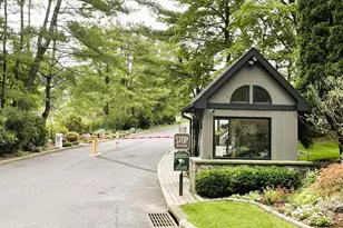 414 Pine Grove Ln, Hartsdale, NY 10530 - Photo 25