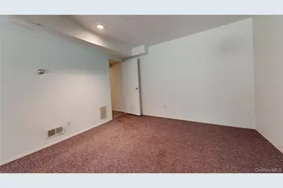 414 Pine Grove Lane, Hartsdale, NY 10530 - Photo 19