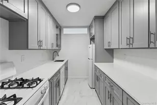 740 E Broadway, Long Beach, NY 11561 - Photo 5