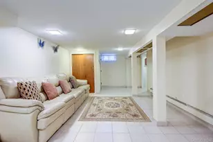 161-10 84th Rd, Jamaica, NY 11432 - Photo 39